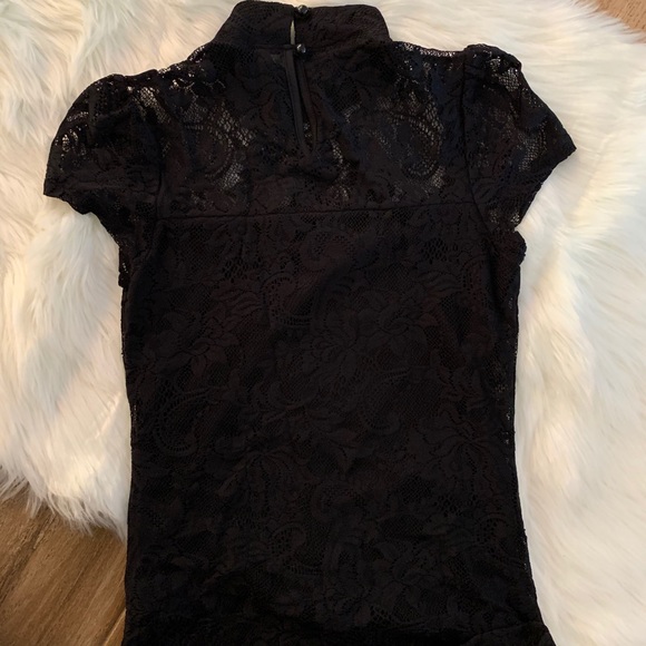 Forever 21 laced top - Picture 2 of 4